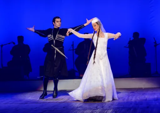 Özel Temalı Performanslar 