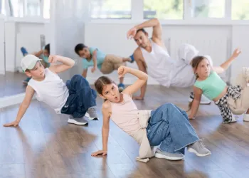 K-Pop Tutkusunu Sahneye Taşı! Dünyanın İlgi Odağı…