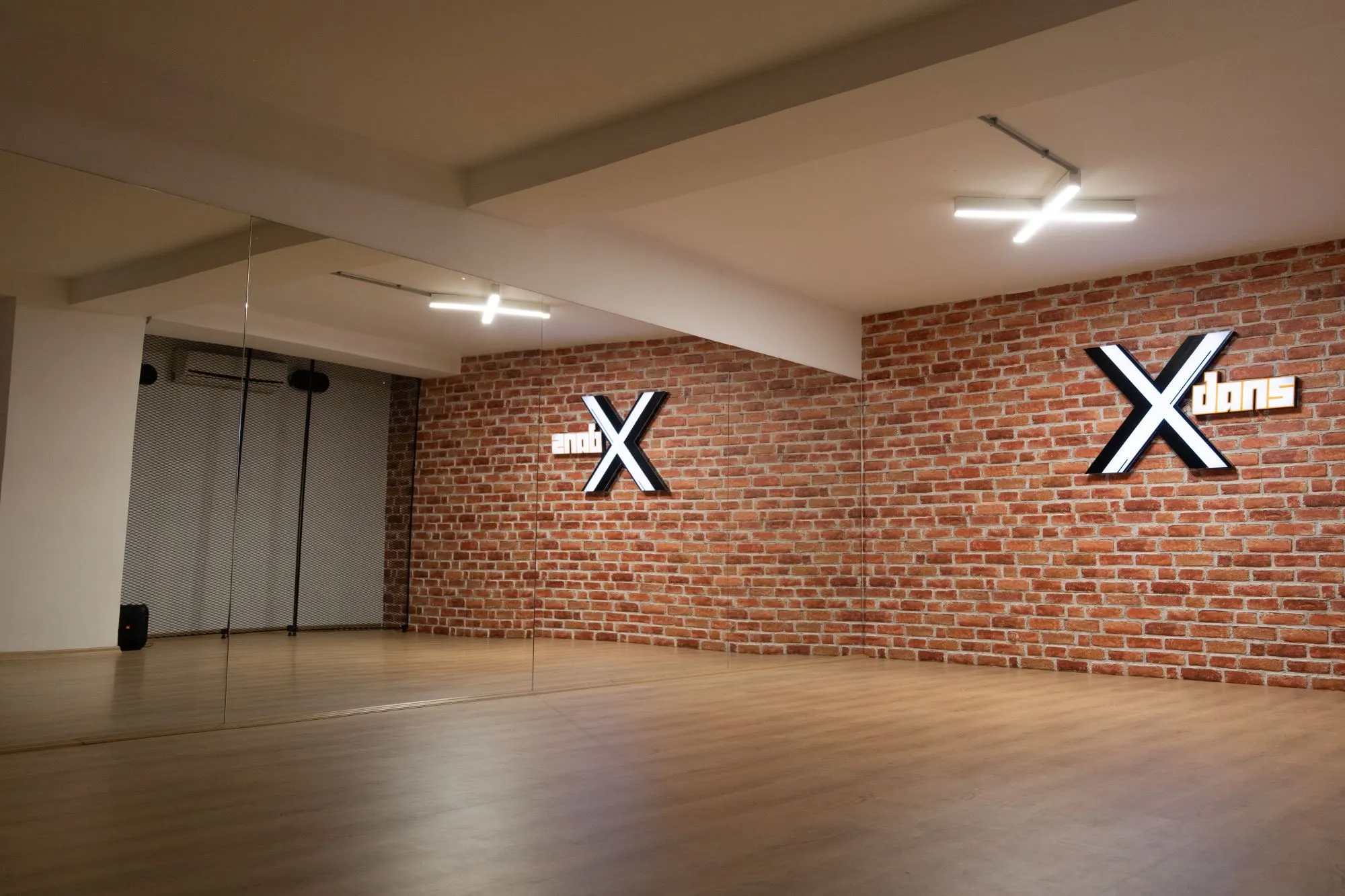 X Dans Akademi Sisli 2